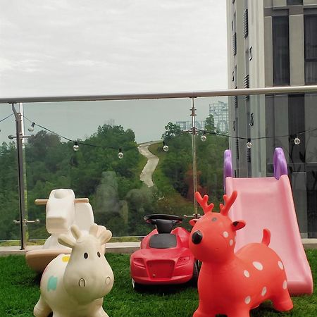 D Bunga مسلم Homestay Pool View Legoland Nusajaya Nusajaya  Exteriér fotografie