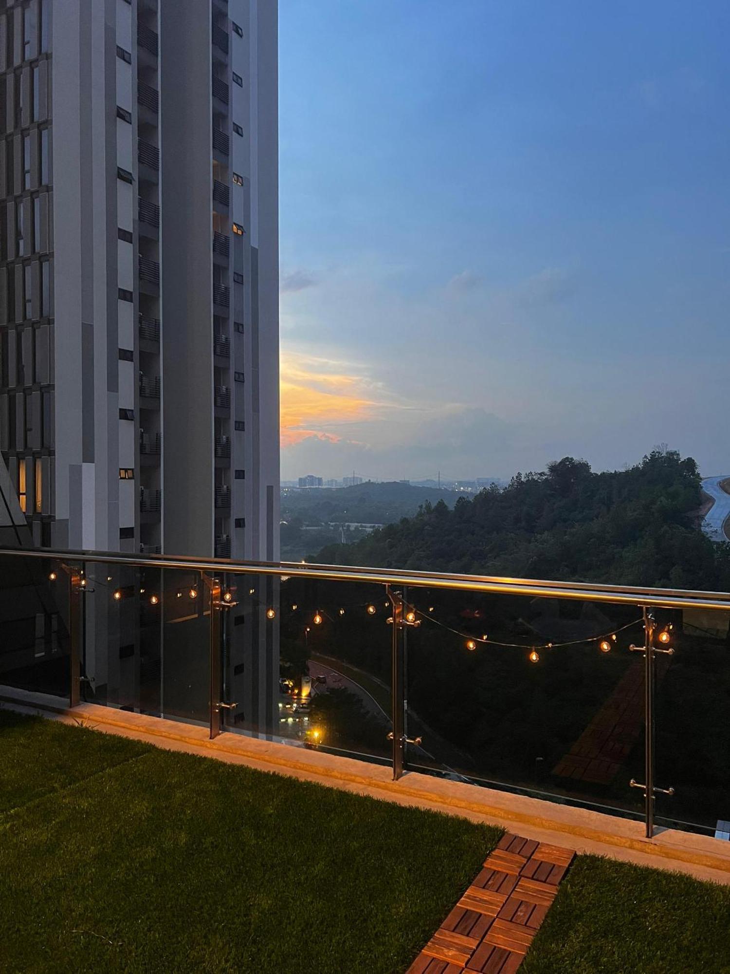 D Bunga مسلم Homestay Pool View Legoland Nusajaya Nusajaya  Exteriér fotografie